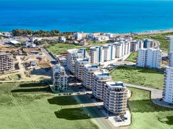 Kaçırılmayacak Kampanya  İskele Longbeach de Denize Yürüme Mesafesinde Taşınmaya Hazır Ful Eşyalı 50 Ay Vadeli 2+1 Daireler