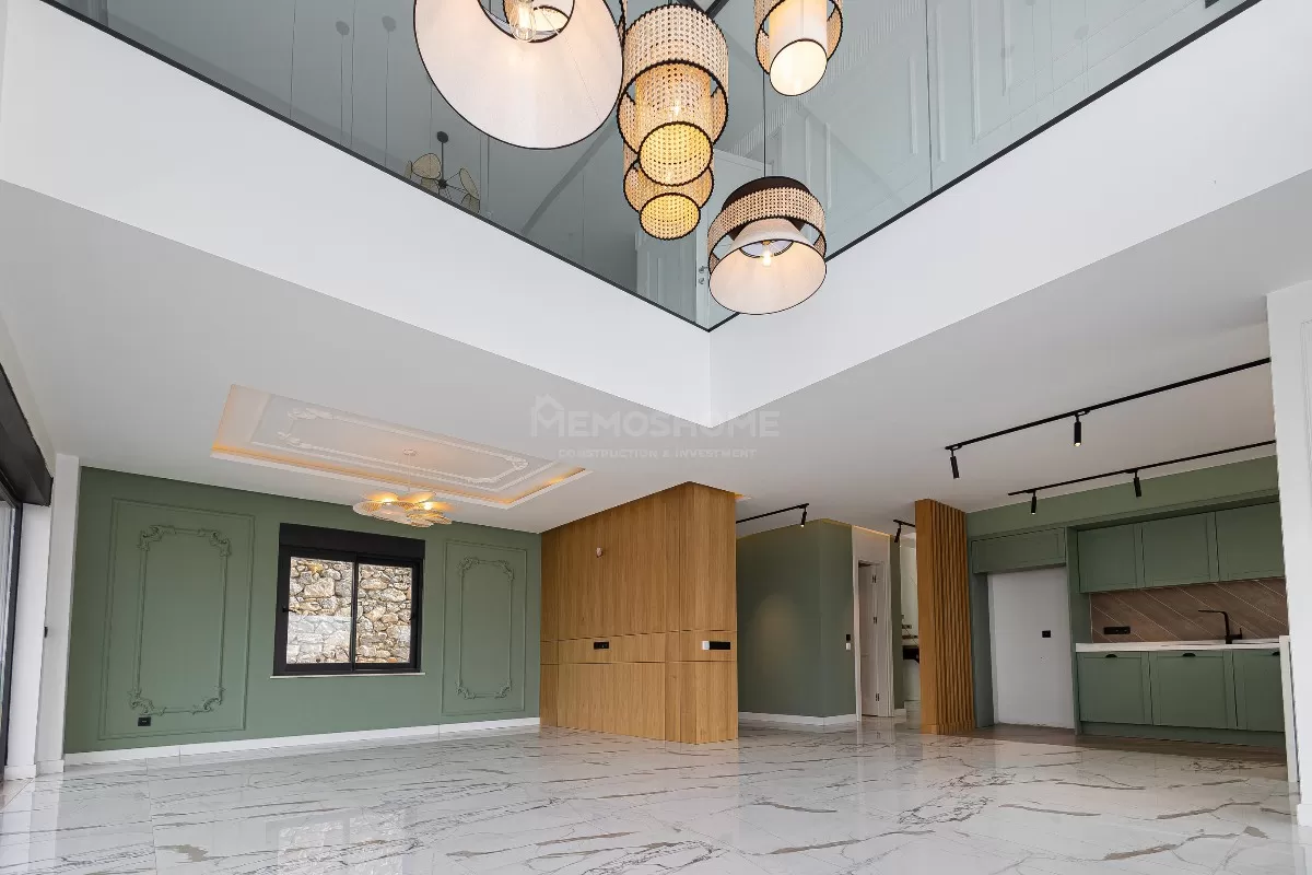 Вилла с видом на горы и море