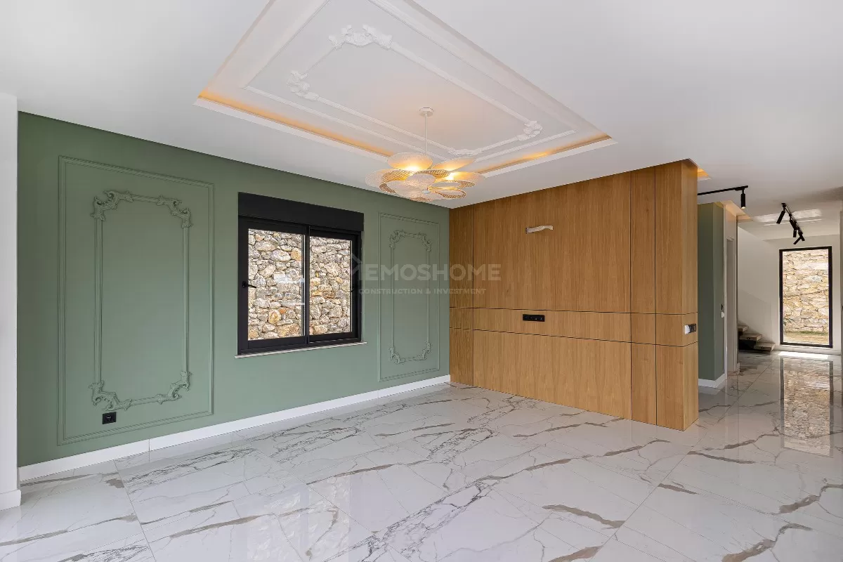 Вилла с видом на горы и море