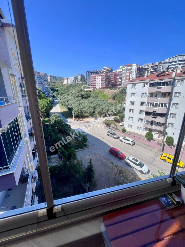 EMLAK HABERCİSİ 'NDEN MUDANYA HALİTPAŞA'DA OTOPARKLI SİTEDE İÇİ FULL YAPILI GENİŞ 2+1 DAİRE