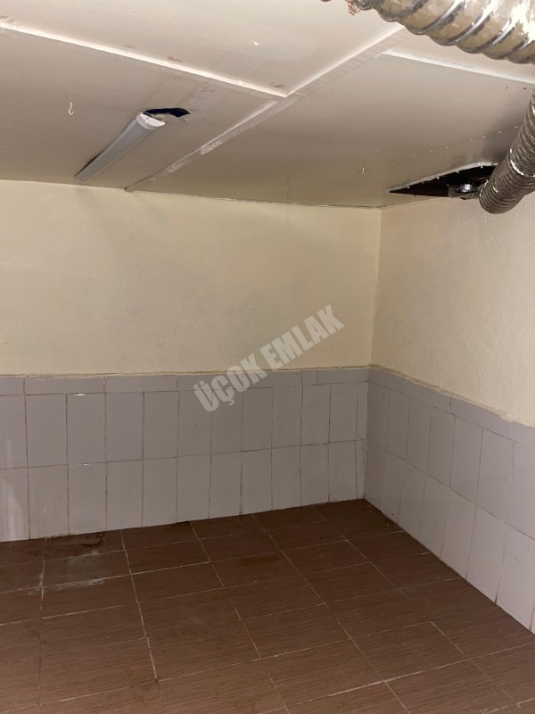 AFYON ÜÇOK EMLAKTAN BURMALI MAH SATILIK 3+1 MÜSTAKİL EV