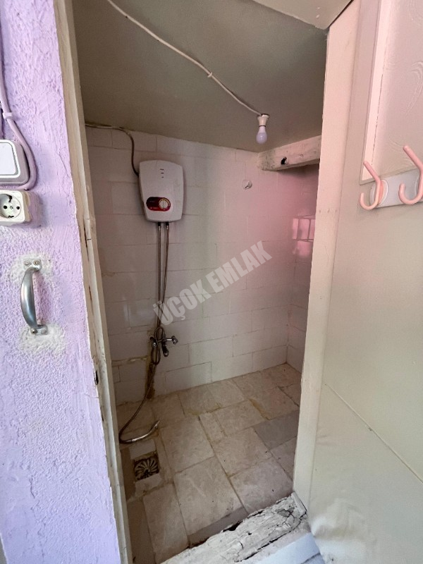 AFYON ÜÇOK EMLAKTAN BURMALI MAH SATILIK 3+1 MÜSTAKİL EV