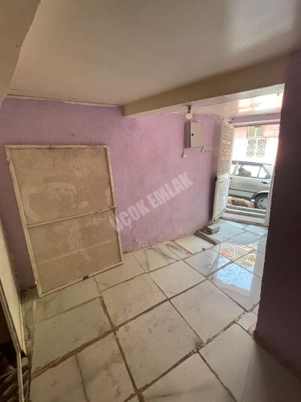 AFYON ÜÇOK EMLAKTAN BURMALI MAH SATILIK 3+1 MÜSTAKİL EV