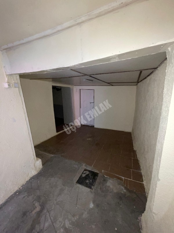 AFYON ÜÇOK EMLAKTAN BURMALI MAH SATILIK 3+1 MÜSTAKİL EV