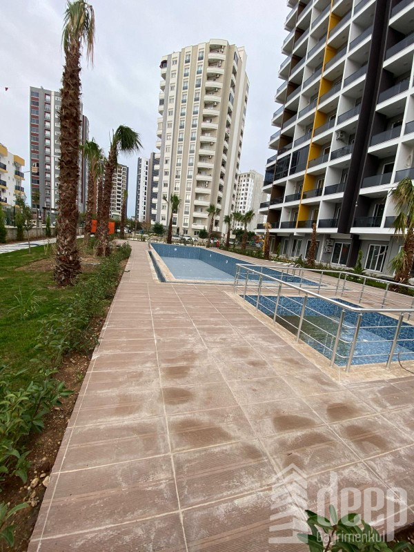 DEEP'TEN TECE'DE HAVUZLU SİTE İÇERİSİNDE 1+1 DAİRE