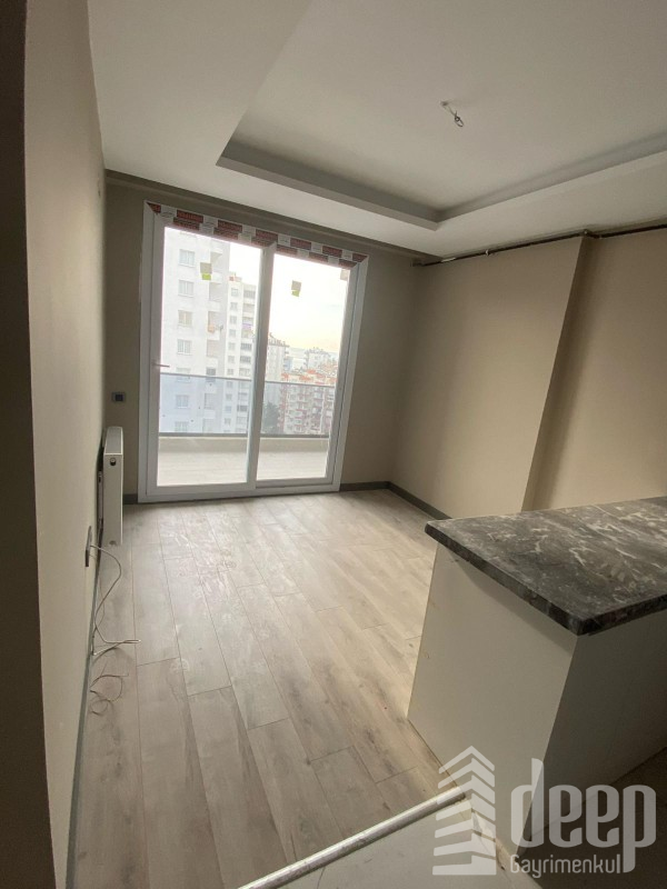 DEEP'TEN TECE'DE HAVUZLU SİTE İÇERİSİNDE 1+1 DAİRE