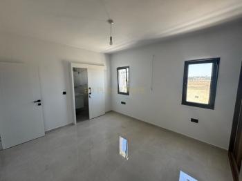 Lefkoşa Batıkent Bölgesinde YENİ SATILIK 3+1 ZEMİN KAT BAHÇELİ DAİRELER