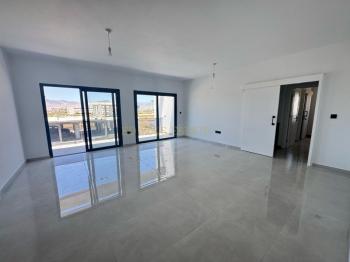 Lefkoşa Batıkent Bölgesinde YENİ SATILIK 3+1 ZEMİN KAT BAHÇELİ DAİRELER