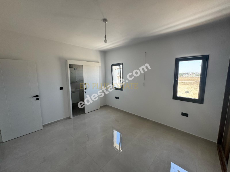 Lefkoşa Batıkent Bölgesinde YENİ SATILIK 3+1 ZEMİN KAT BAHÇELİ DAİRELER