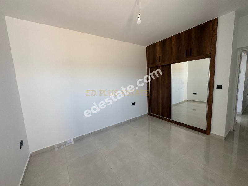 Lefkoşa Batıkent Bölgesinde YENİ SATILIK 3+1 ZEMİN KAT BAHÇELİ DAİRELER