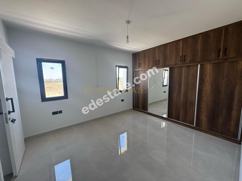Lefkoşa Batıkent Bölgesinde YENİ SATILIK 3+1 ZEMİN KAT BAHÇELİ DAİRELER