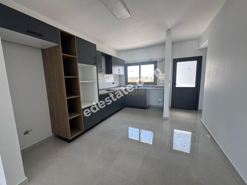 Lefkoşa Batıkent Bölgesinde YENİ SATILIK 3+1 ZEMİN KAT BAHÇELİ DAİRELER