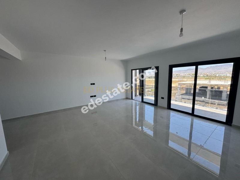 Lefkoşa Batıkent Bölgesinde YENİ SATILIK 3+1 ZEMİN KAT BAHÇELİ DAİRELER