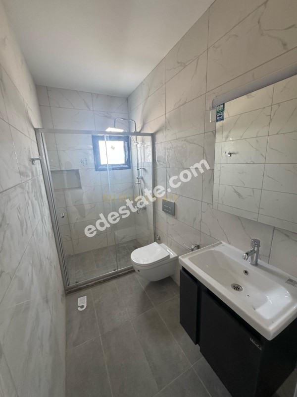 Lefkoşa Batıkent Bölgesinde YENİ SATILIK 3+1 ZEMİN KAT BAHÇELİ DAİRELER
