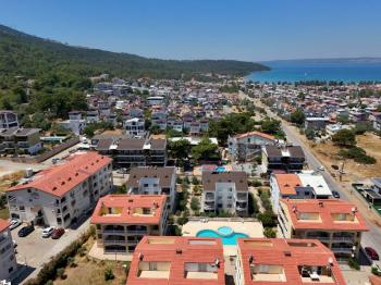 Akbük'ün Kalbinde Havuz Cepheli 2+1 Eşyalı Yazlık