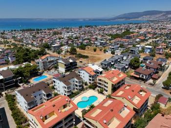 Akbük'ün Kalbinde Havuz Cepheli 2+1 Eşyalı Yazlık