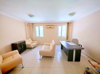 Cumhuriyet Caddesinde Kiralık Büyük Ofis