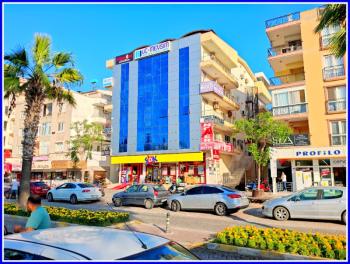 Cumhuriyet Caddesinde Kiralık Büyük Ofis