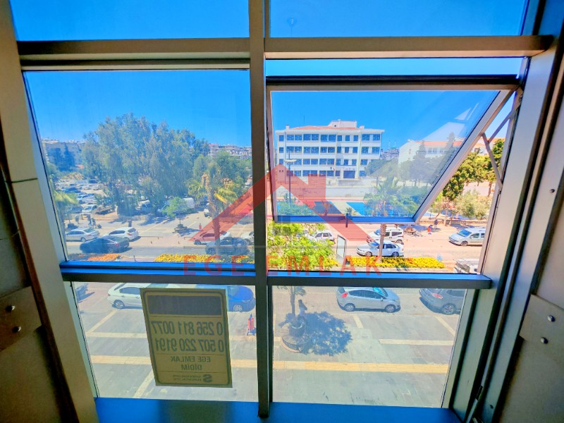 Cumhuriyet Caddesinde Kiralık Büyük Ofis