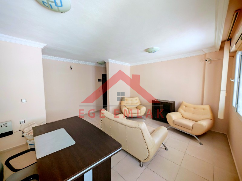 Cumhuriyet Caddesinde Kiralık Büyük Ofis