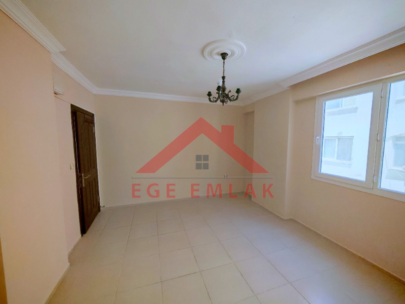 Cumhuriyet Caddesinde Kiralık Büyük Ofis