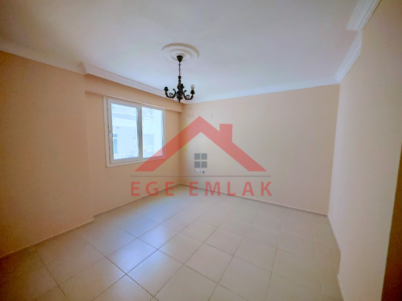 Cumhuriyet Caddesinde Kiralık Büyük Ofis