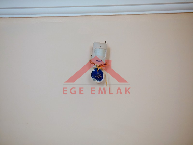 Cumhuriyet Caddesinde Kiralık Büyük Ofis