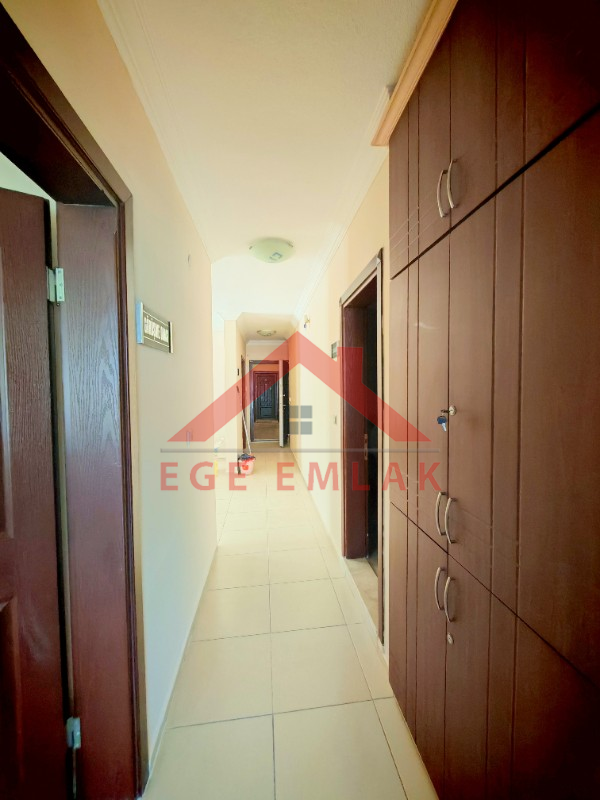 Cumhuriyet Caddesinde Kiralık Büyük Ofis