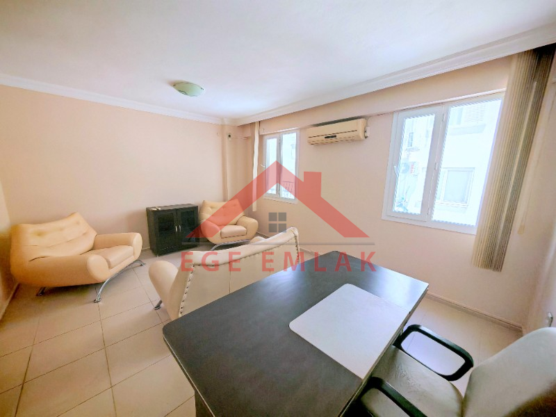 Cumhuriyet Caddesinde Kiralık Büyük Ofis