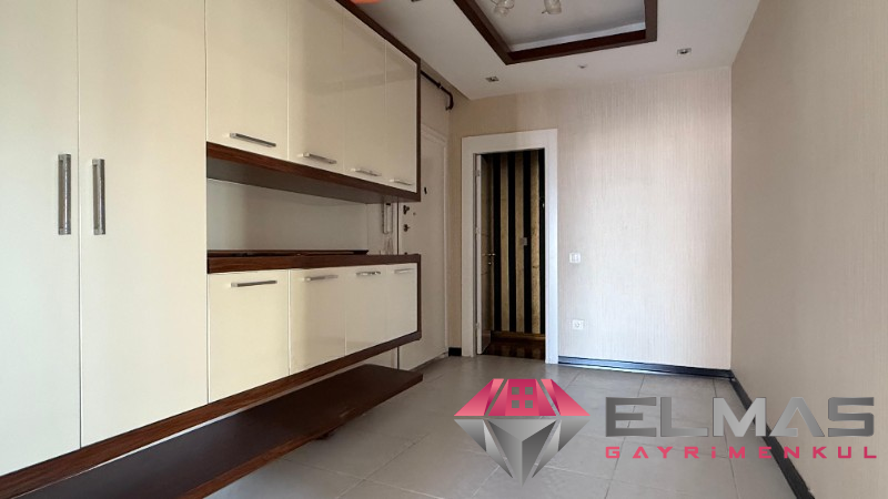 Elmas’tan Soli Center Civarı Site İçi 24 Saat Güvenlikli 4+1