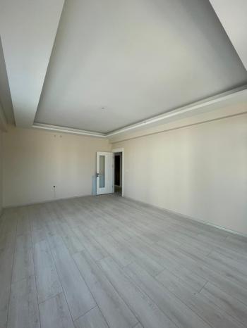 AFYON ÜÇOK EMLAKTAN ALİ İHSANPAŞA MAH 3+1 SATILIK LÜKS DAİRELER