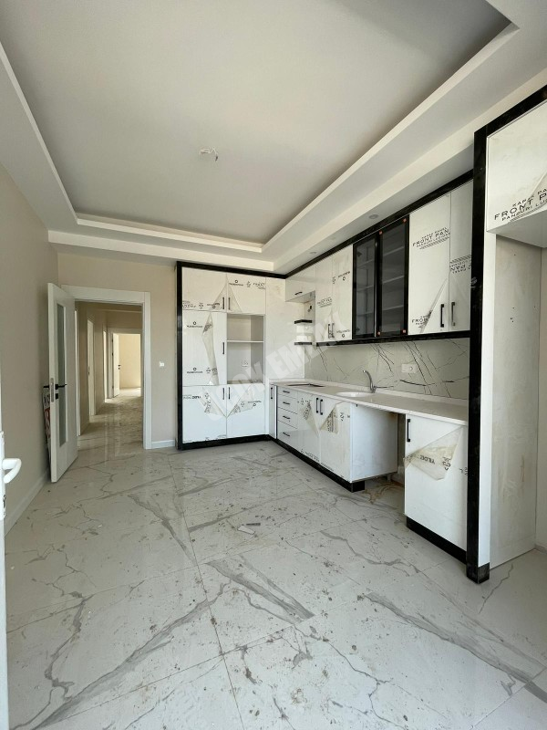 AFYON ÜÇOK EMLAKTAN ALİ İHSANPAŞA MAH 3+1 SATILIK LÜKS DAİRELER