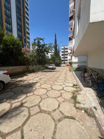 DEEP'TEN YENİ GİBİ GENİŞ VE MASRAFSIZ 3+1 DAİRE