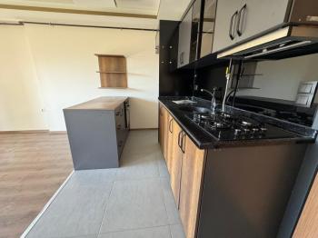 DEEP'TEN TIP FAKÜLTESİ CİVARI HAVUZLU DOĞAL GAZLI 2+1 DAİRE