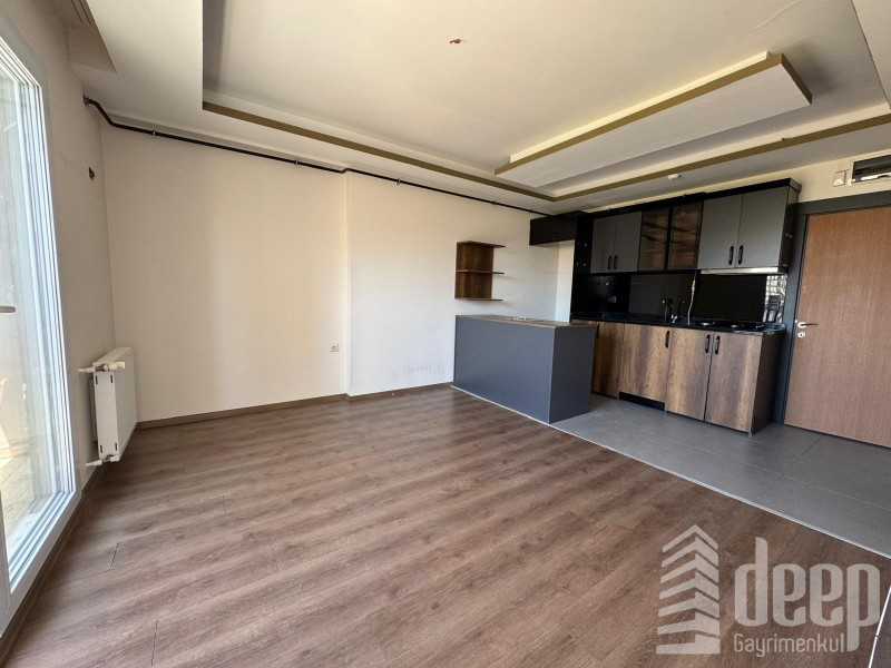 DEEP'TEN TIP FAKÜLTESİ CİVARI HAVUZLU DOĞAL GAZLI 2+1 DAİRE