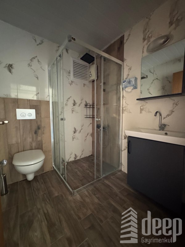 DEEP'TEN TIP FAKÜLTESİ CİVARI HAVUZLU DOĞAL GAZLI 2+1 DAİRE