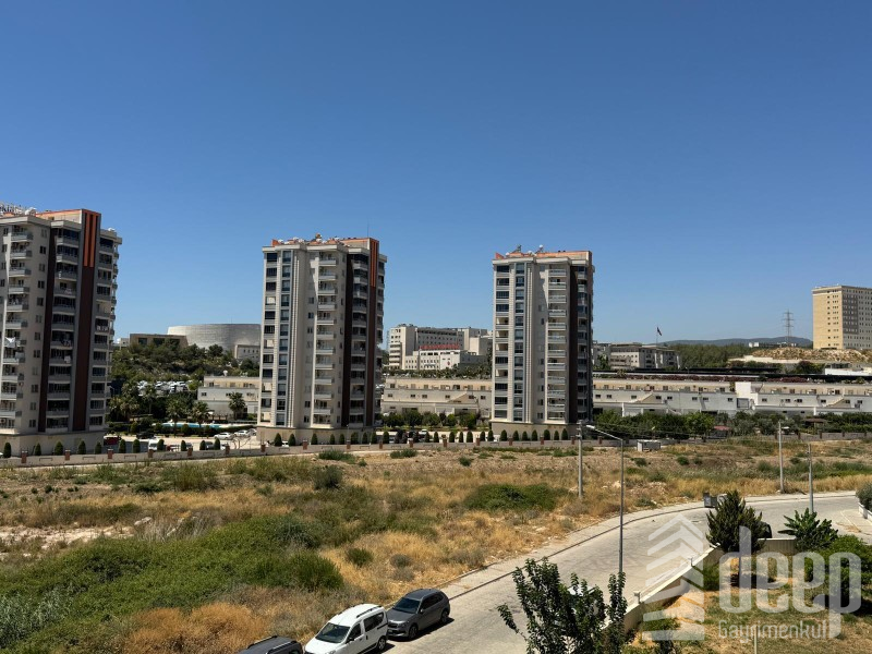 DEEP'TEN TIP FAKÜLTESİ CİVARI HAVUZLU DOĞAL GAZLI 2+1 DAİRE