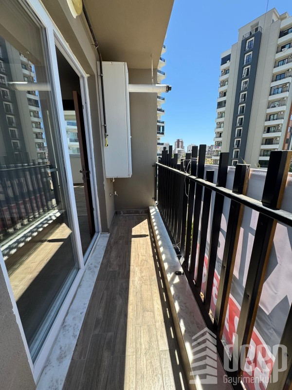 DEEP'TEN TIP FAKÜLTESİ CİVARI HAVUZLU DOĞAL GAZLI 2+1 DAİRE