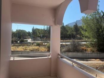Girne Boğaz Bölgesinde Eşyalı Kiralık 3+1 Daire
