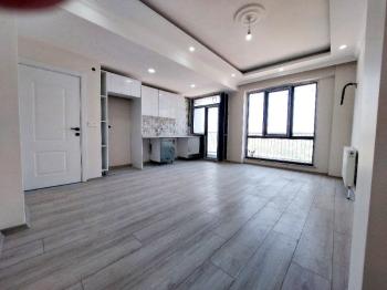WEN BERKAN GÜLER'DEN BUTİK SİTEDE 2+1 3. KAT 80 m2 K.OTOPARK SOSYAL ALANLAR
