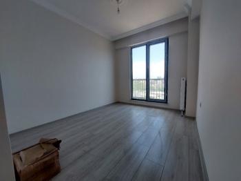 WEN BERKAN GÜLER'DEN BUTİK SİTEDE 2+1 3. KAT 80 m2 K.OTOPARK SOSYAL ALANLAR