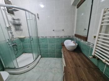 Kadıköy Yeldeğirmeni Yeni Binada Yüksek Giriş 2,5+1 Ters Dubleks