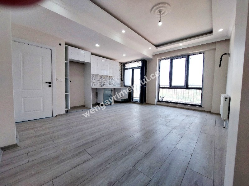 WEN BERKAN GÜLER'DEN BUTİK SİTEDE 2+1 3. KAT 80 m2 K.OTOPARK SOSYAL ALANLAR