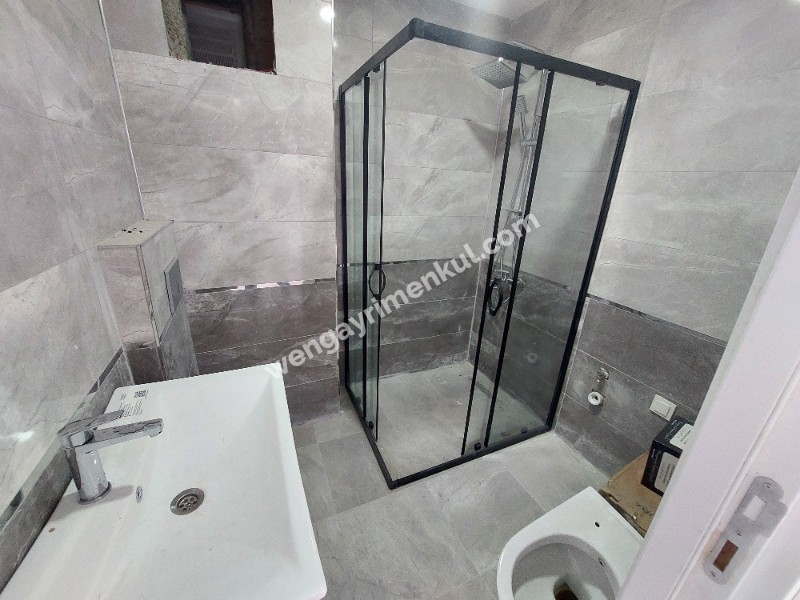 WEN BERKAN GÜLER'DEN BUTİK SİTEDE 2+1 3. KAT 80 m2 K.OTOPARK SOSYAL ALANLAR