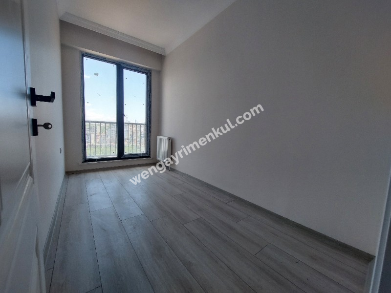 WEN BERKAN GÜLER'DEN BUTİK SİTEDE 2+1 3. KAT 80 m2 K.OTOPARK SOSYAL ALANLAR