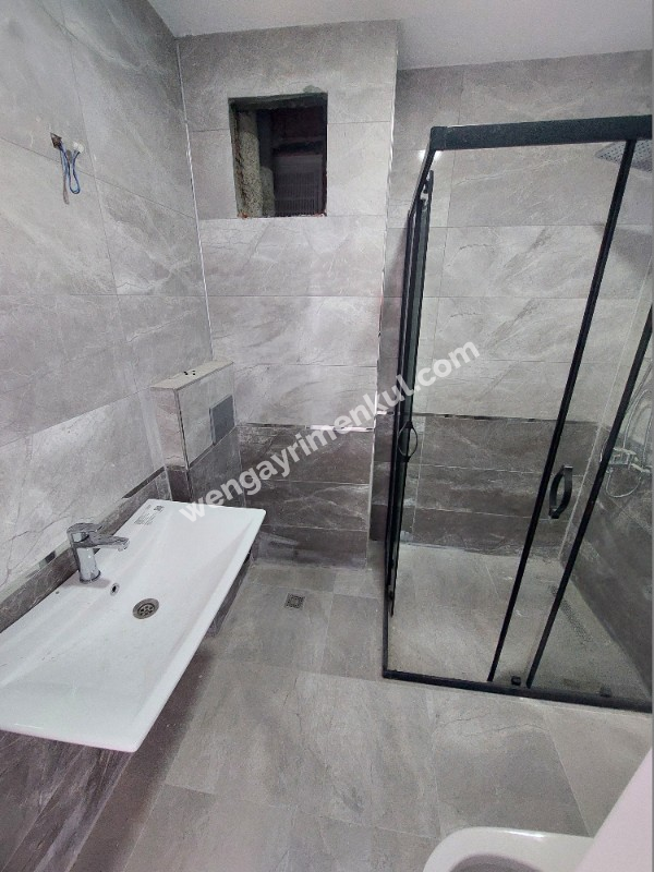 WEN BERKAN GÜLER'DEN BUTİK SİTEDE 2+1 3. KAT 80 m2 K.OTOPARK SOSYAL ALANLAR