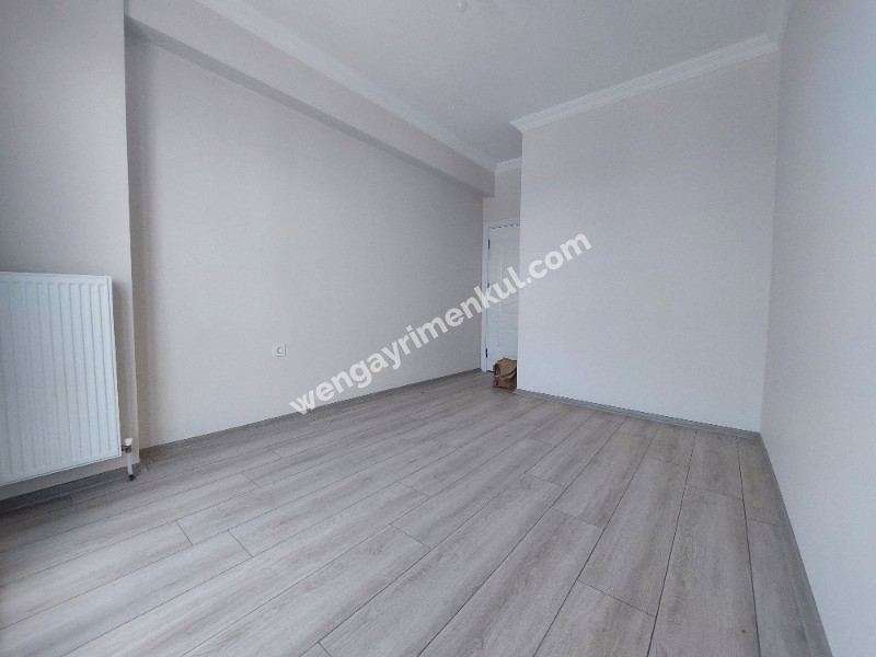 WEN BERKAN GÜLER'DEN BUTİK SİTEDE 2+1 3. KAT 80 m2 K.OTOPARK SOSYAL ALANLAR