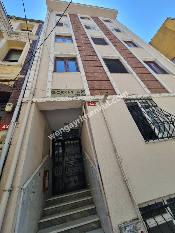 Kadıköy Yeldeğirmeni Yeni Binada Yüksek Giriş 2,5+1 Ters Dubleks