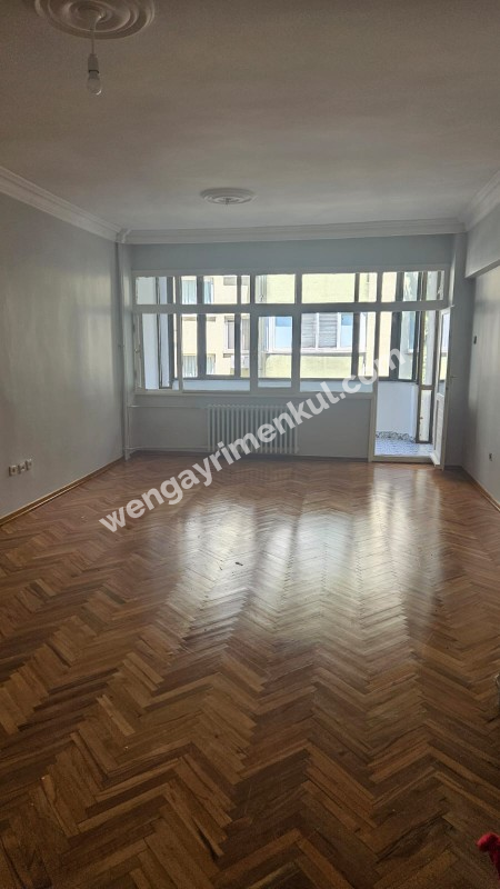 Koşuyolu Örnek Sitesinde Kiralık 3+1 Daire