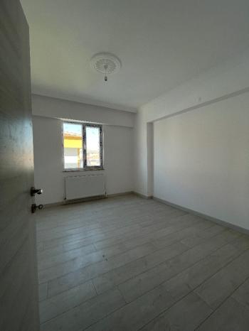 GÜVENAY - ÇORUM BAĞCILAR HUZUR EVİ ÜSTÜ 3+1 SATILIK DAİRE 